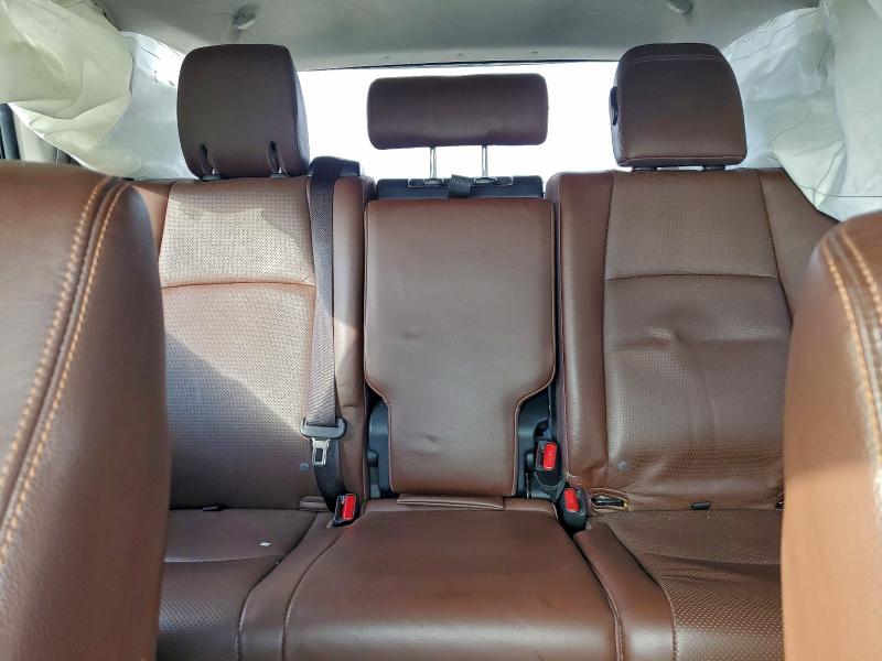 Фото 10 - TOYOTA 4RUNNER