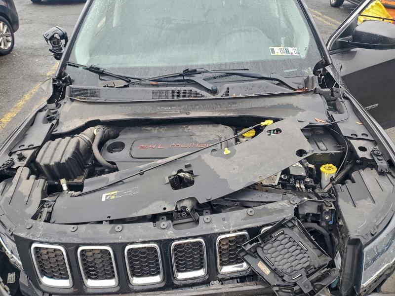 Фото 12 - JEEP COMPASS