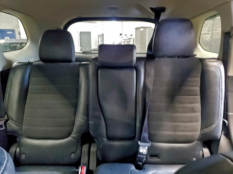 Фото 10 - MITSUBISHI OUTLANDER