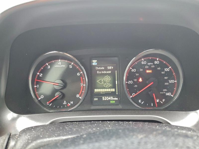 Фото 9 - TOYOTA RAV4