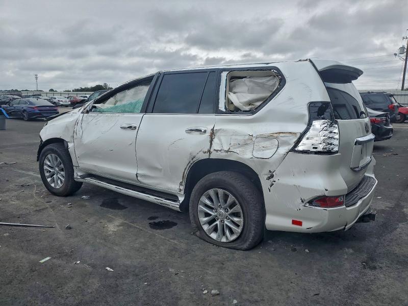 Фото 2 - LEXUS GX