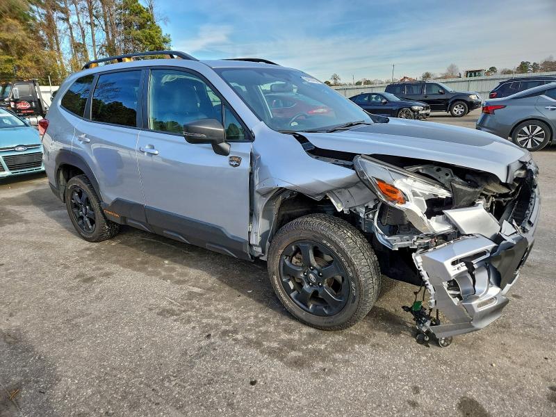 Фото 4 - SUBARU FORESTER