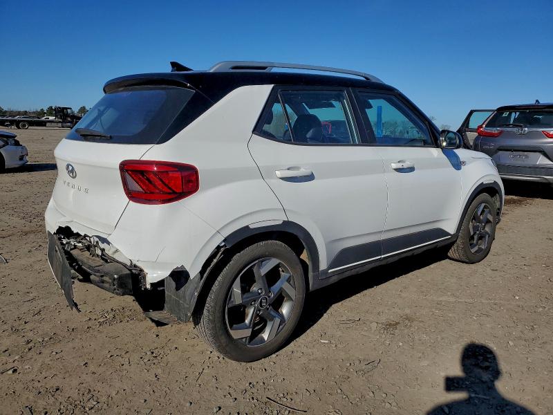 Фото 3 - HYUNDAI VENUE