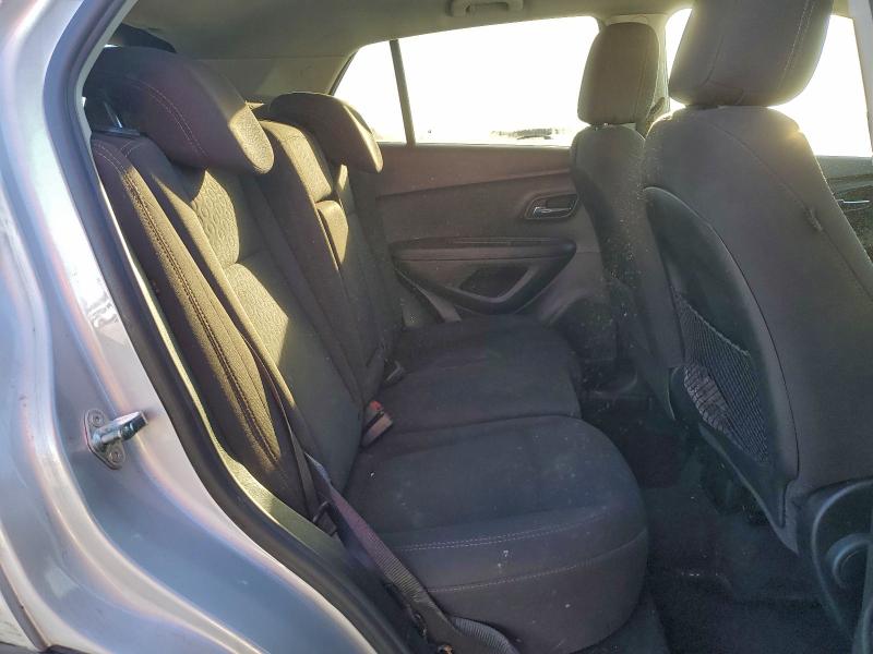 Фото 10 - CHEVROLET TRAX