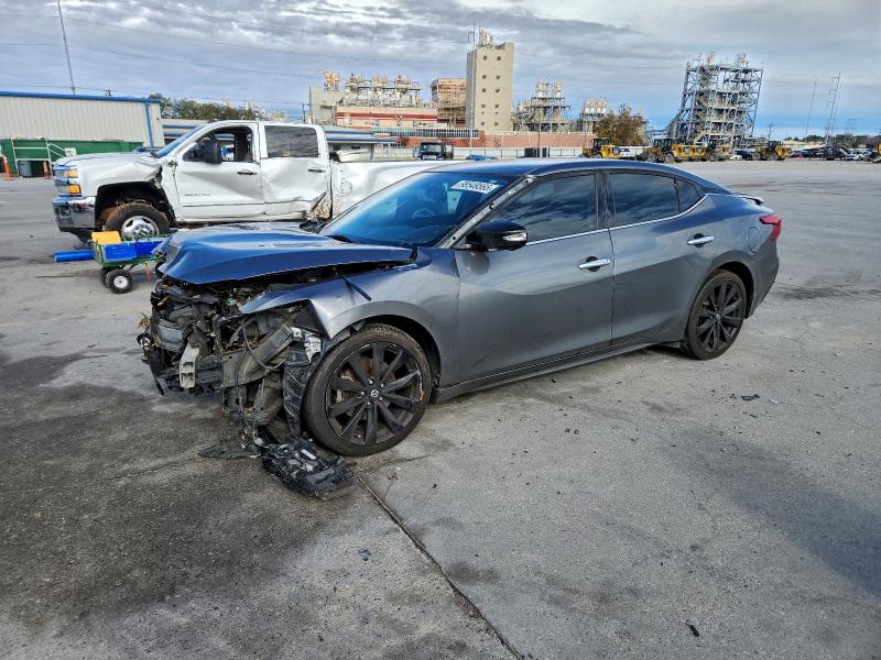 Фото 1 - NISSAN MAXIMA