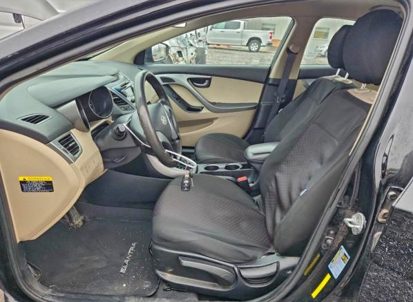 Фото 7 - HYUNDAI ELANTRA