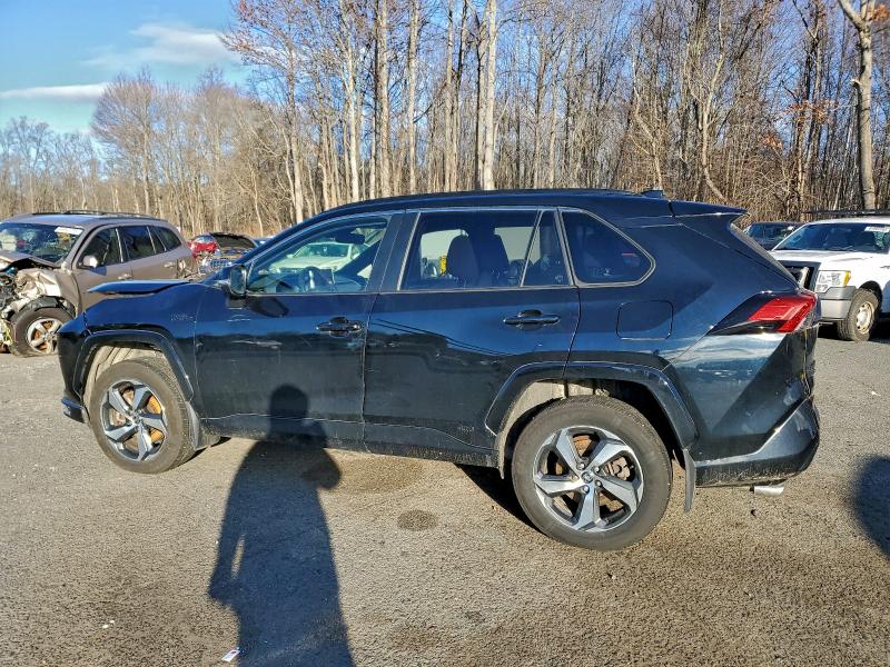 Фото 2 - TOYOTA RAV4