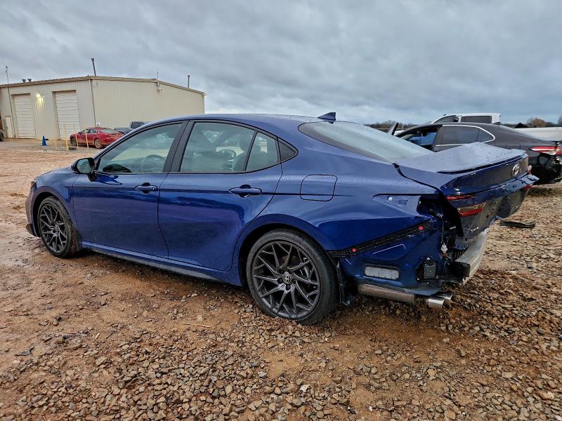 Фото 2 - TOYOTA CAMRY