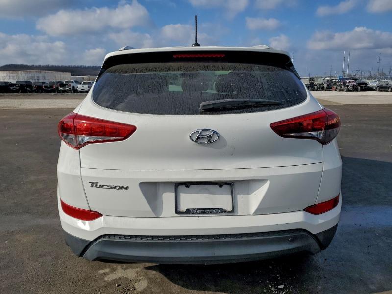 Фото 6 - HYUNDAI TUCSON