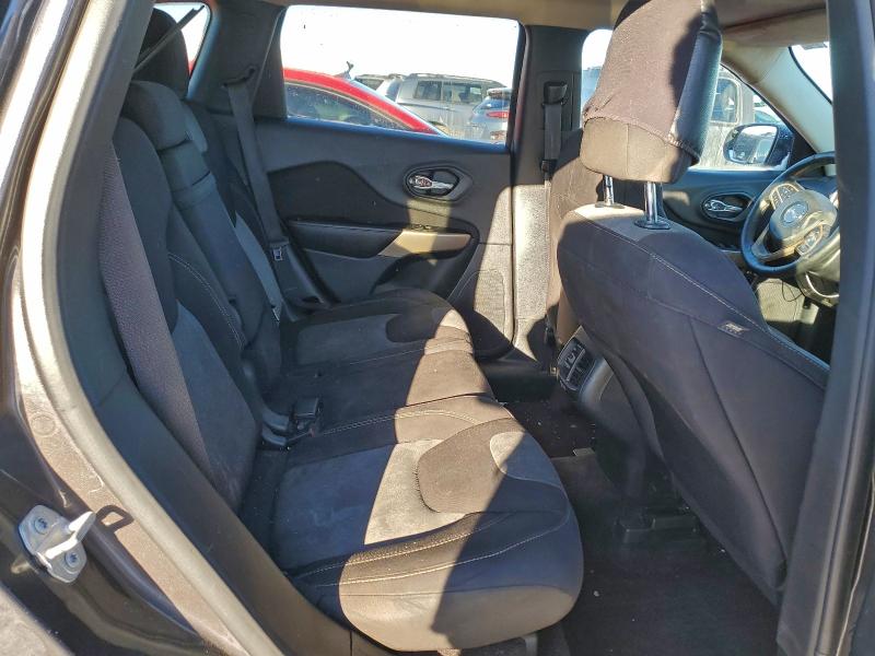 Фото 10 - JEEP GRAND CHER