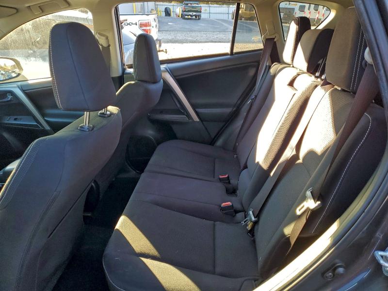 Фото 11 - TOYOTA RAV4