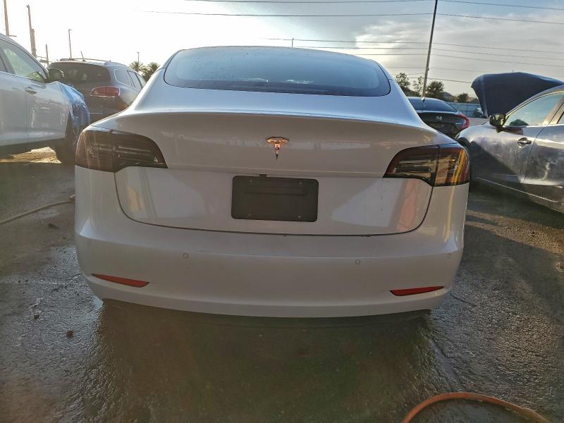 Фото 6 - TESLA MODEL 3