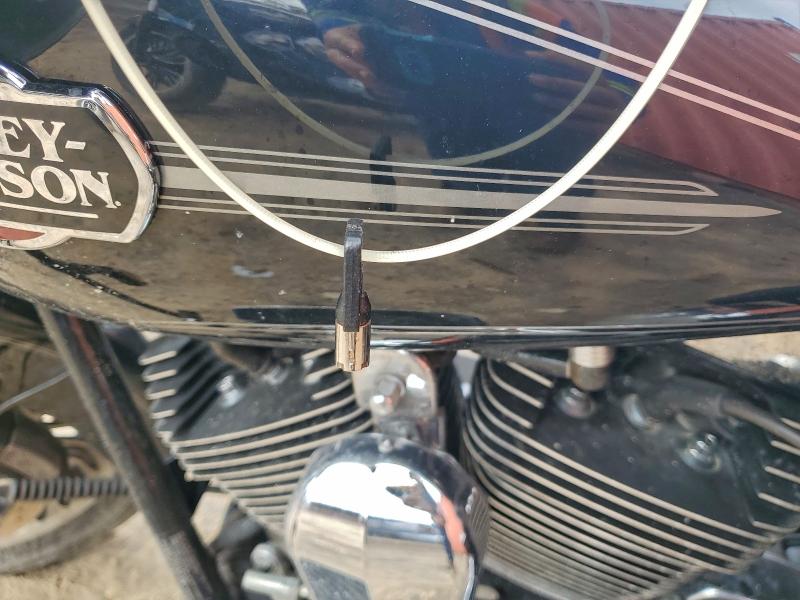 HARLEY-DAVIDSON FL 2013