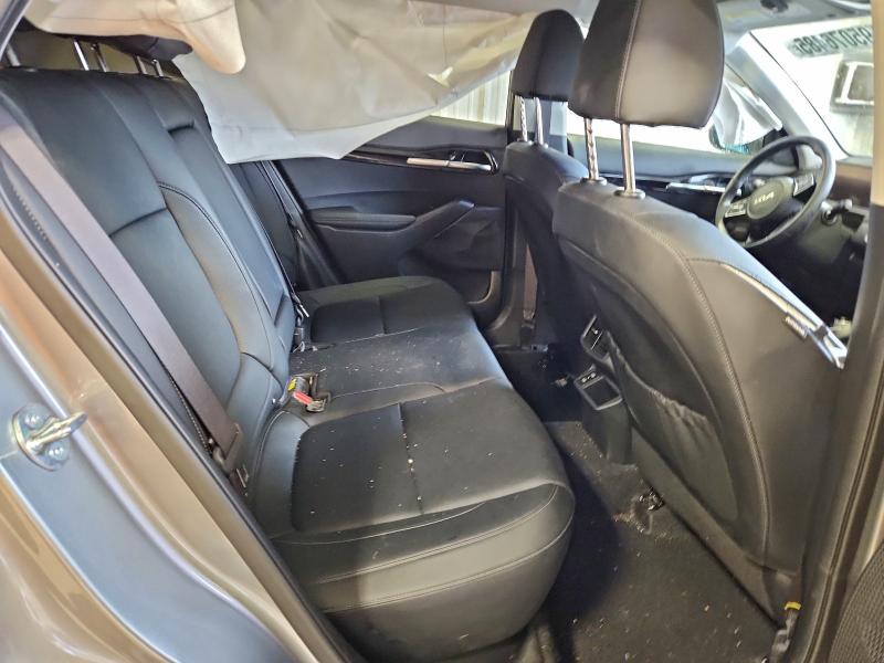 Фото 10 - KIA SELTOS