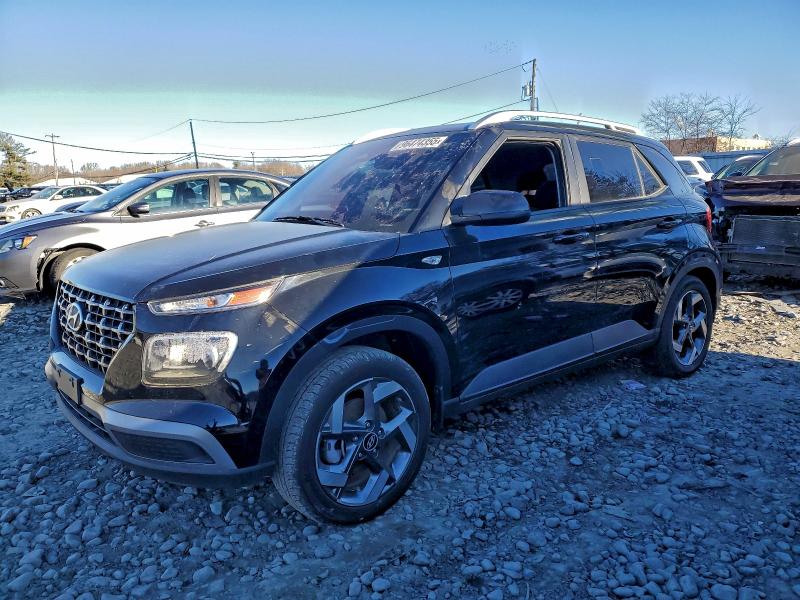 Фото 1 - HYUNDAI VENUE