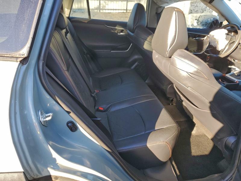 Фото 11 - TOYOTA RAV4