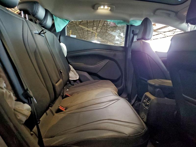 Фото 10 - FORD MUSTANG