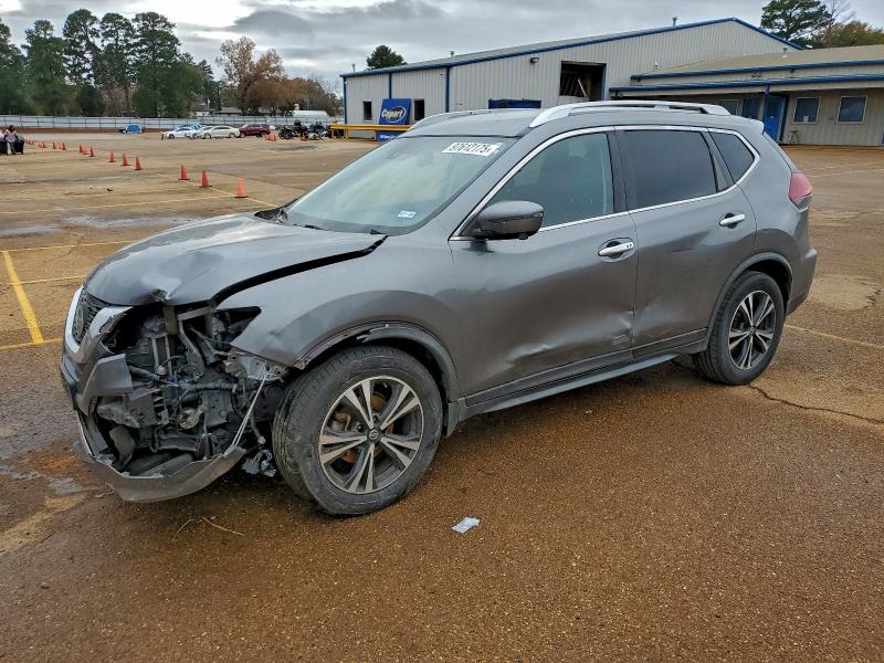 Фото 1 - NISSAN ROGUE