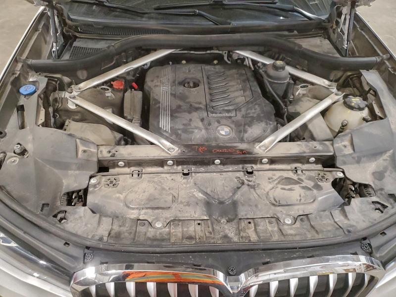 Фото 11 - BMW X7