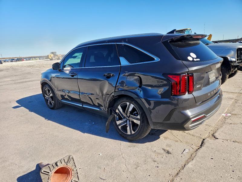 Фото 2 - KIA SORENTO