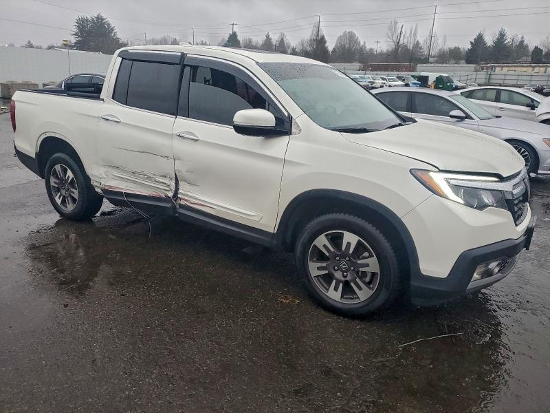 Фото 4 - HONDA RIDGELINE