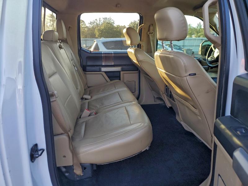 Фото 10 - FORD F-150