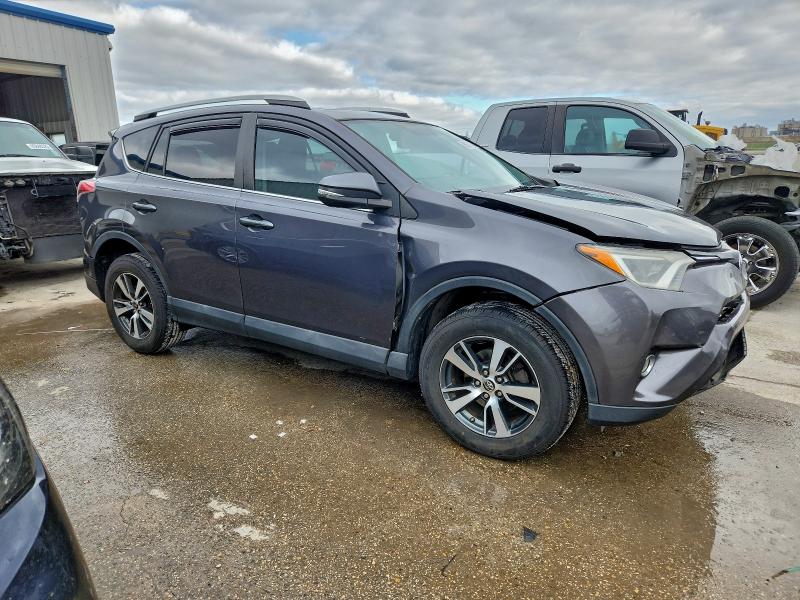 Фото 4 - TOYOTA RAV4