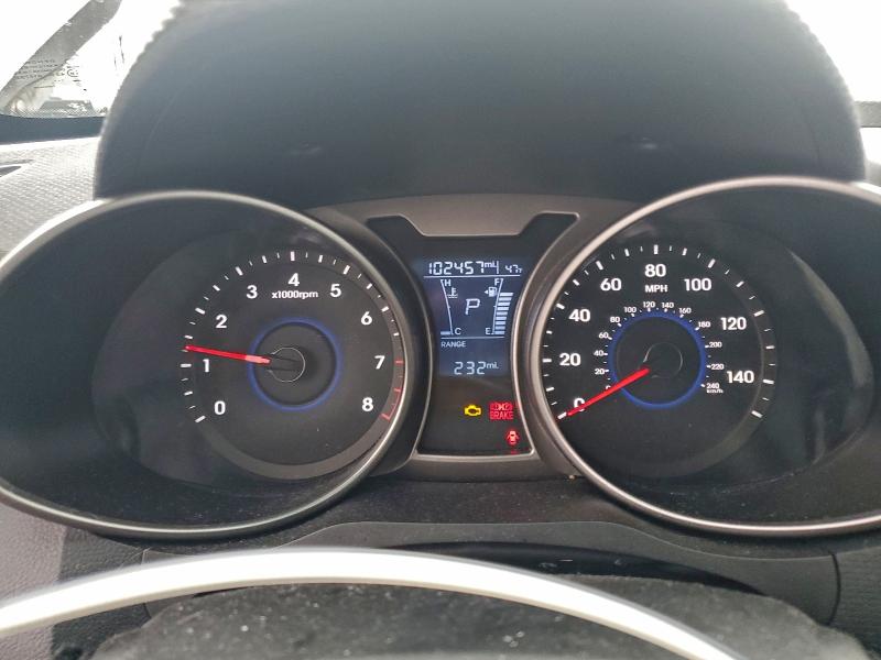 Фото 9 - HYUNDAI VELOSTER