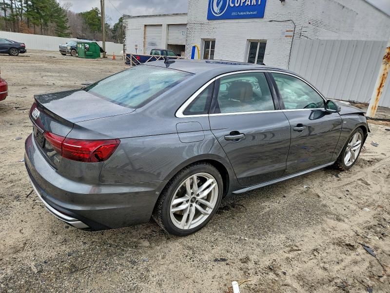 Фото 3 - AUDI A4