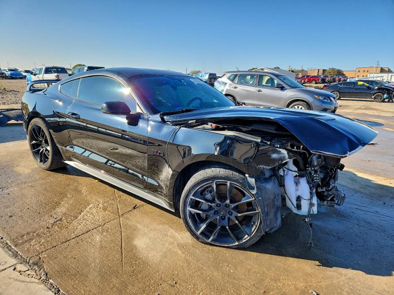 Фото 4 - FORD MUSTANG