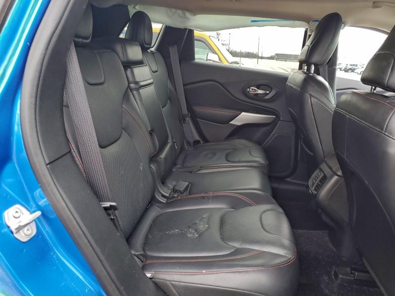 Фото 11 - JEEP CHEROKEE