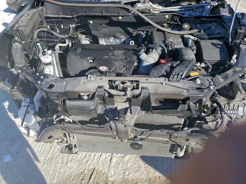 Фото 12 - MITSUBISHI OUTLANDER