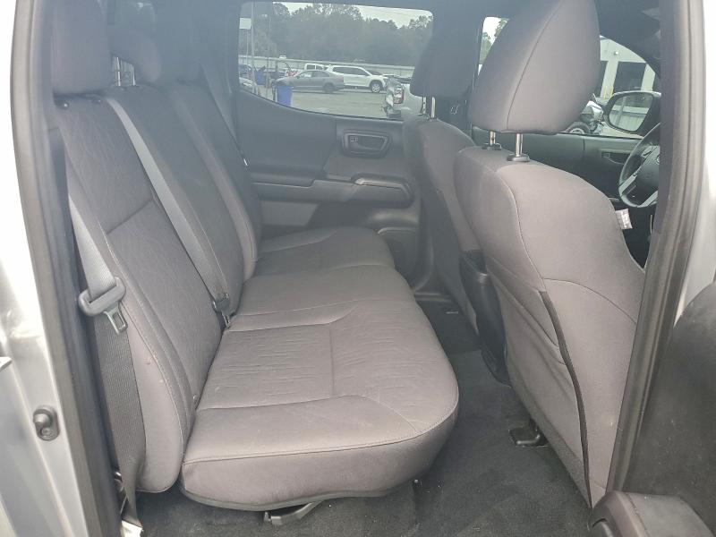 Фото 10 - TOYOTA TACOMA