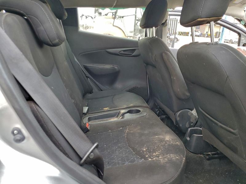 Фото 10 - CHEVROLET SPARK