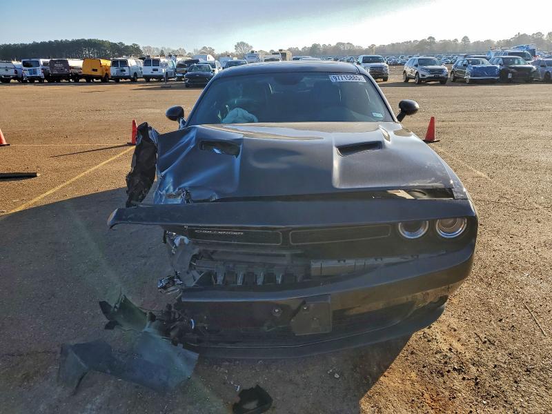 Фото 5 - DODGE CHALLENGER