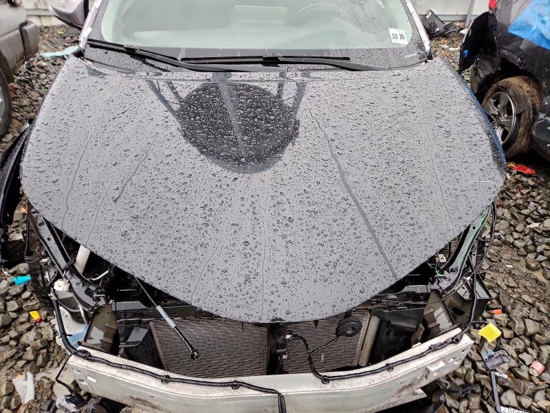 Фото 11 - TOYOTA C-HR