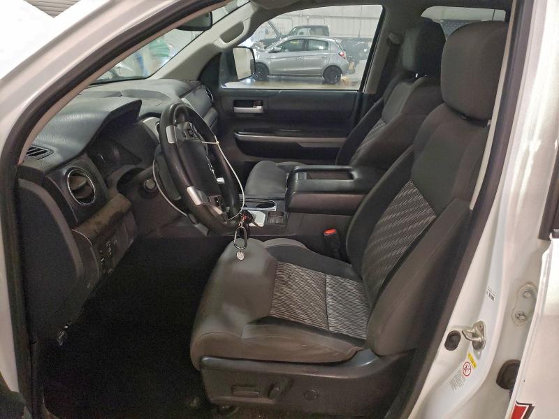 Фото 7 - TOYOTA TUNDRA