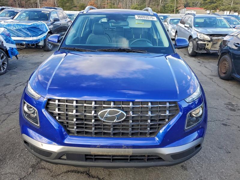 Фото 5 - HYUNDAI VENUE