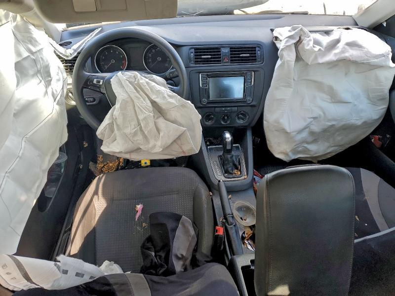 Фото 8 - VOLKSWAGEN JETTA