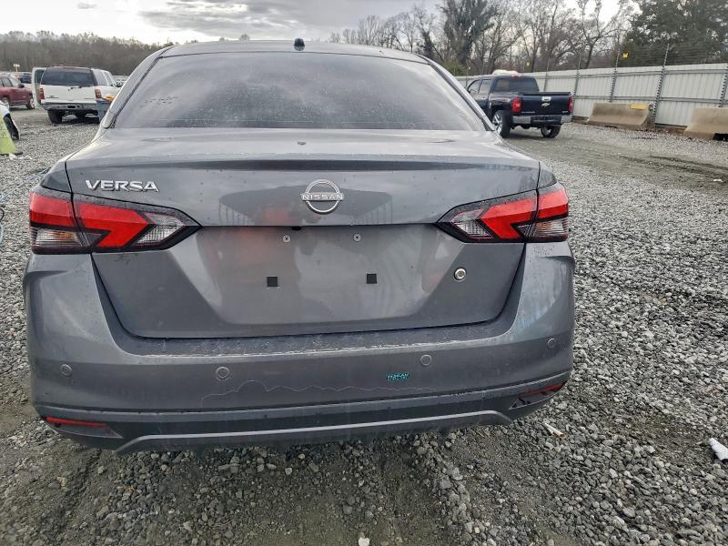 Фото 6 - NISSAN VERSA