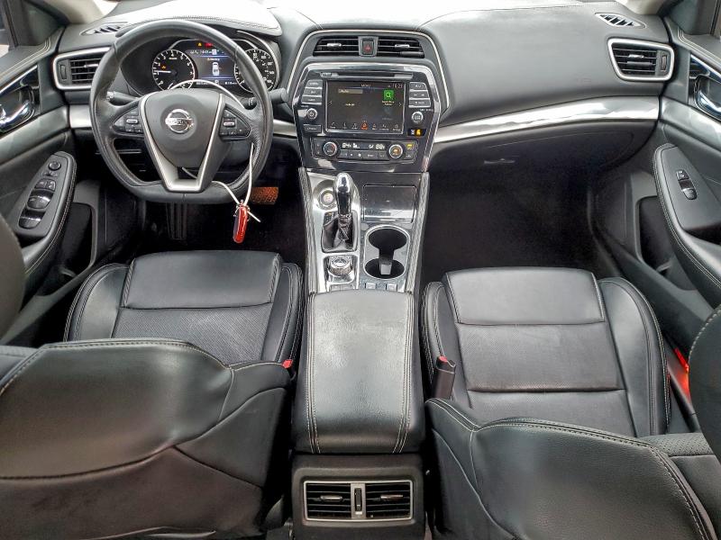 Фото 8 - NISSAN MAXIMA