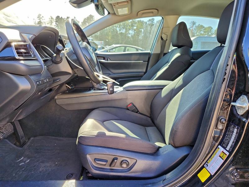 Фото 7 - TOYOTA CAMRY