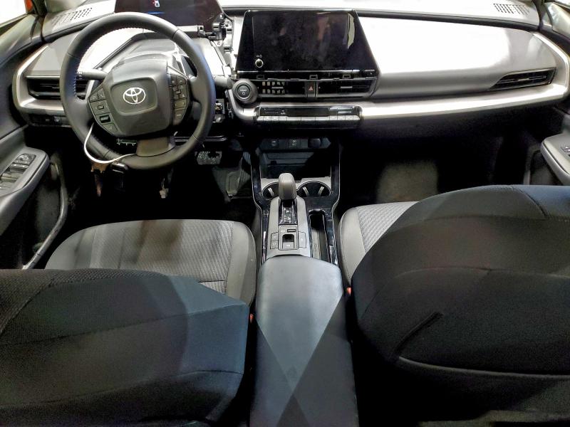 Фото 8 - TOYOTA PRIUS