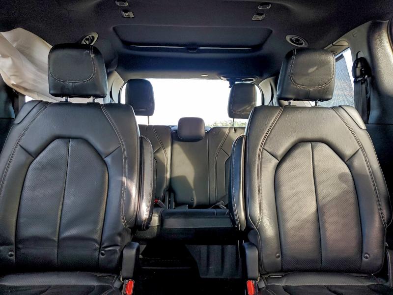 Фото 10 - CHRYSLER PACIFICA