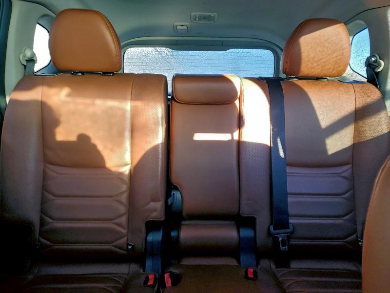 Фото 10 - NISSAN ROGUE