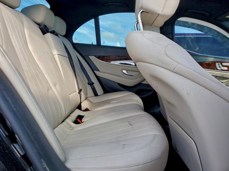 Фото 10 - MERCEDES-BENZ E-CLASS