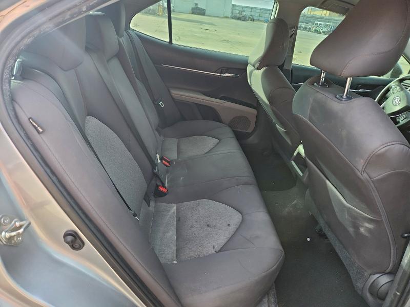 Фото 10 - TOYOTA CAMRY