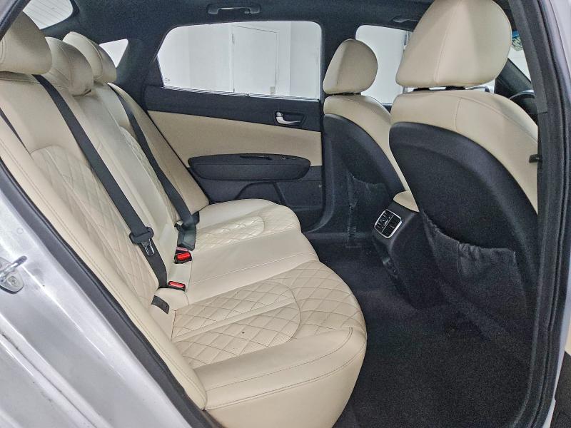 Фото 10 - KIA OPTIMA