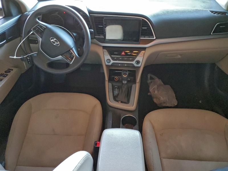 Фото 8 - HYUNDAI ELANTRA