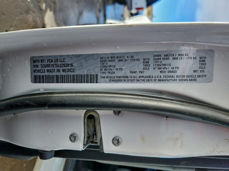 Фото 13 - RAM 1500